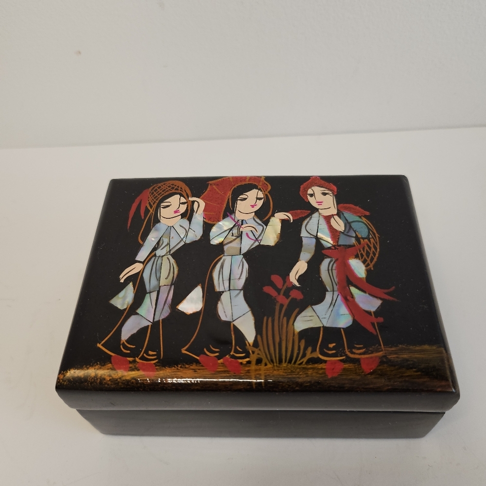 VTG Black Lacquered Jewelry Box Shell Inlay handpainted Trinket Women Dancers